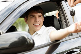 Mejores seguros de coches para jóvenes: precios y comparativa