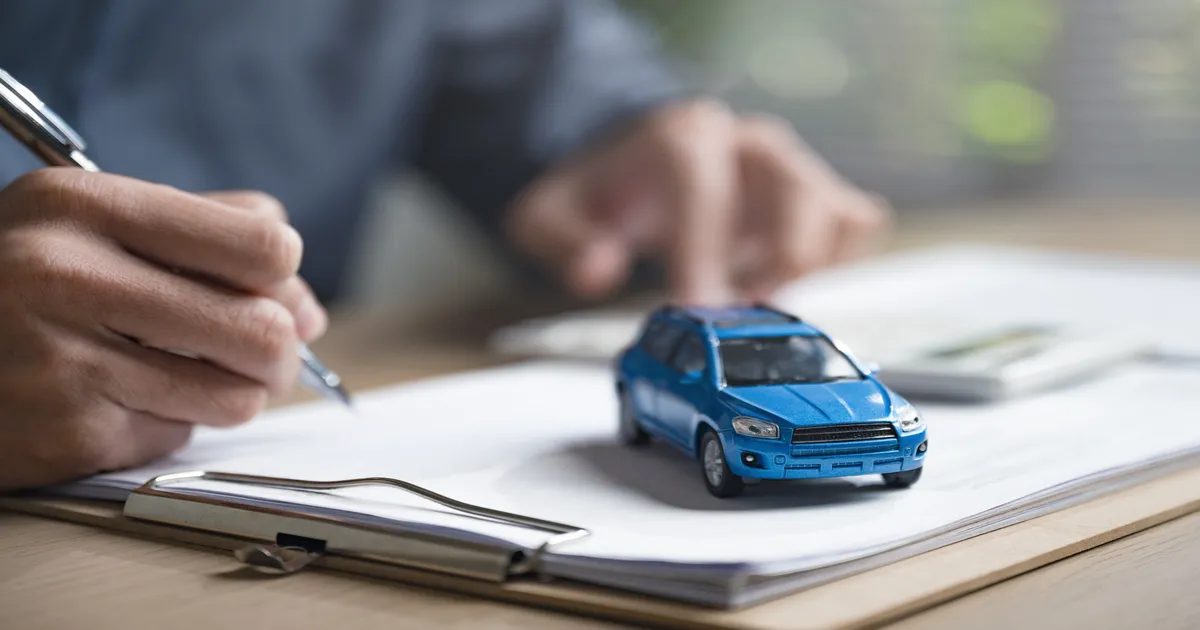 ¿Influye el estado civil en el precio del seguro del coche?